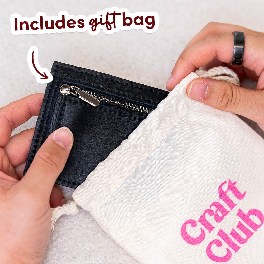 Craft Club Co NAPPA BLACK THE SLIP - Leather Cardholder Kit