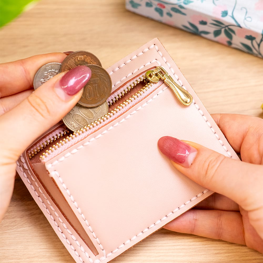 Craft Club Co PASTEL PINK THE SLIP - Leather Cardholder Kit