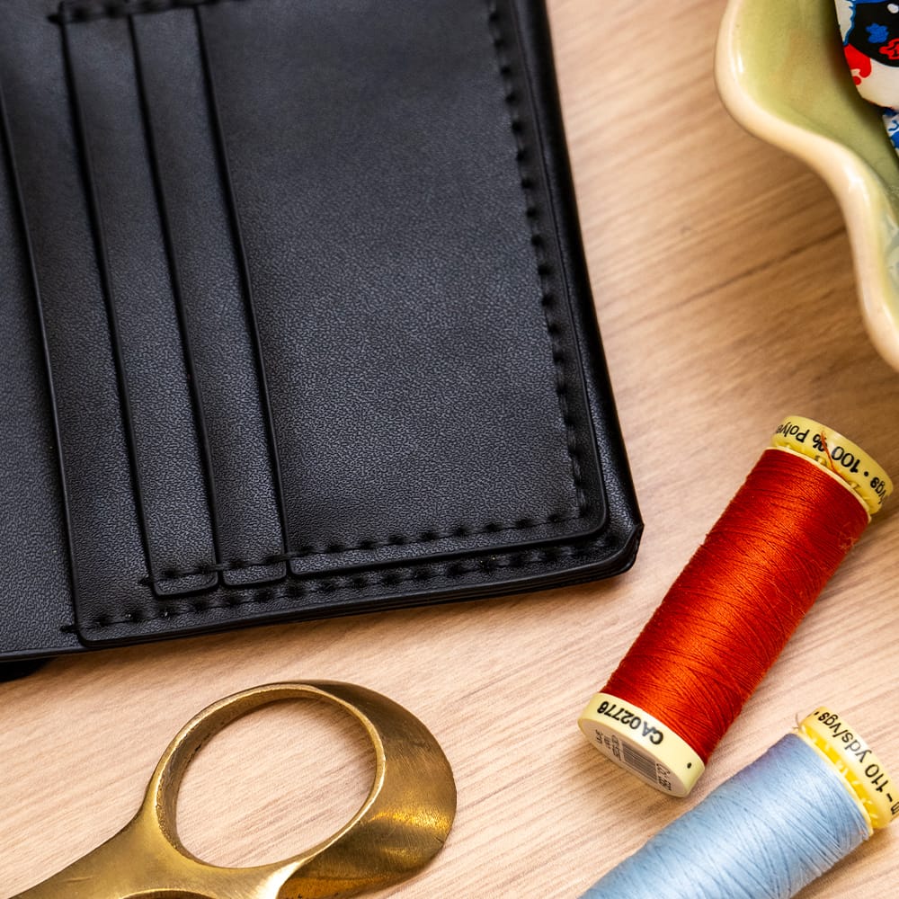Craft Club Co NAPPA BLACK THE FOLD - Leather Wallet Kit