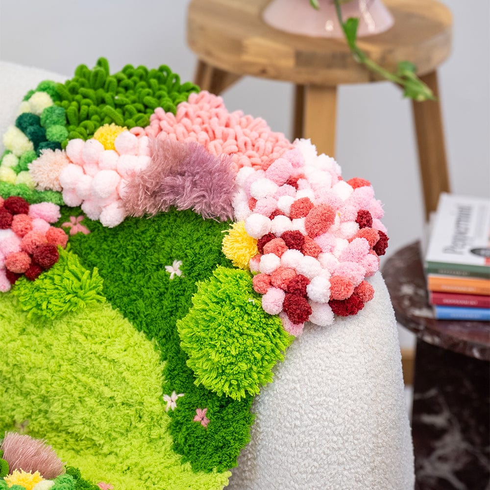 Craft Club Co BUBBLEGUM GARDEN - Moss Rug Making Kit