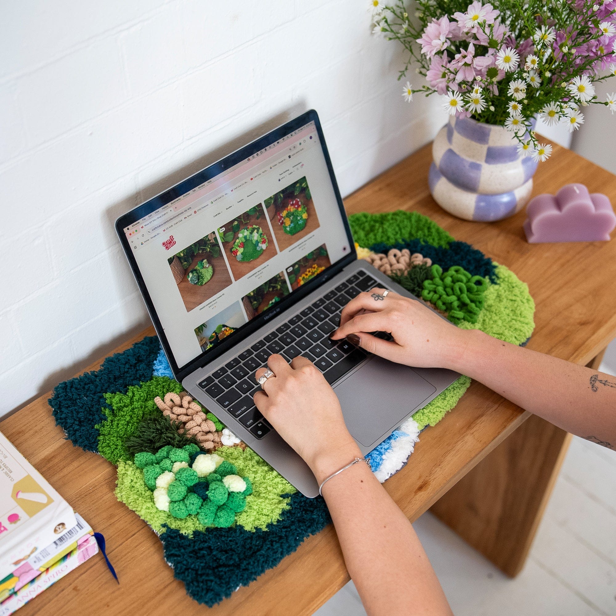 Craft Club Co MAGICAL MOSS - Rug Making Kit