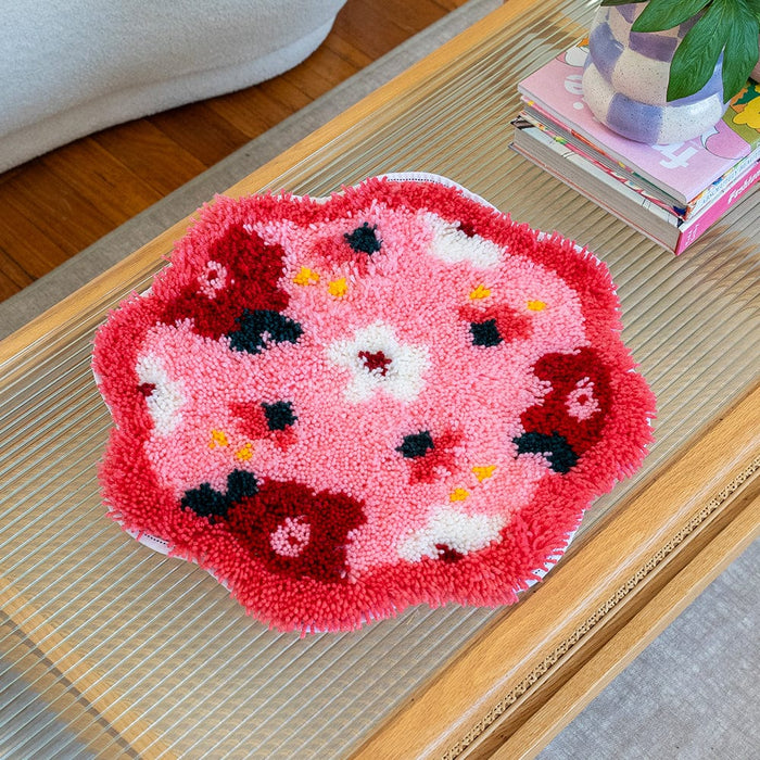 PINK POSIES Rug Making Kit – DIY Retro Flower Rug