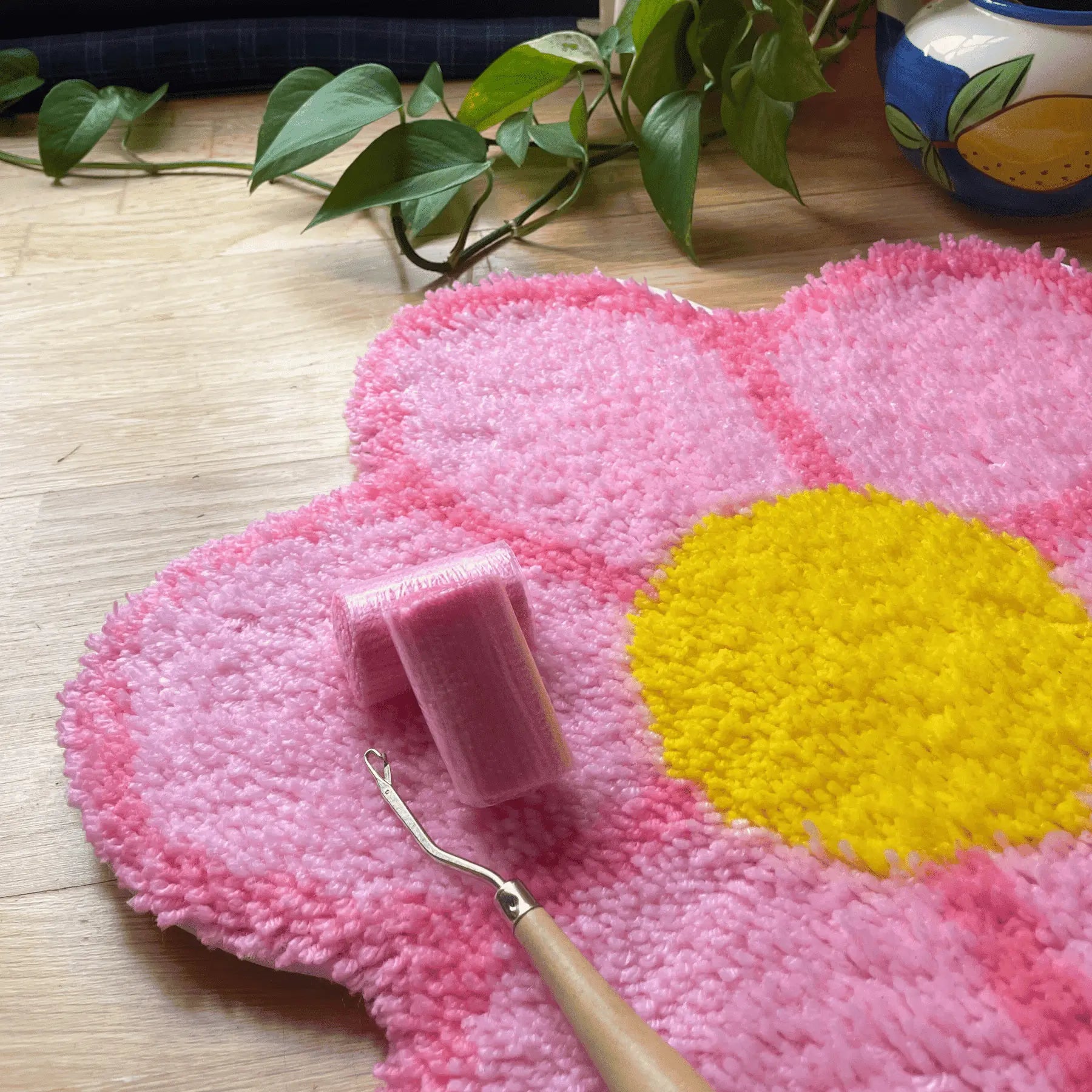 Craft Club Co BLOOM - PINK Rug Making Kit