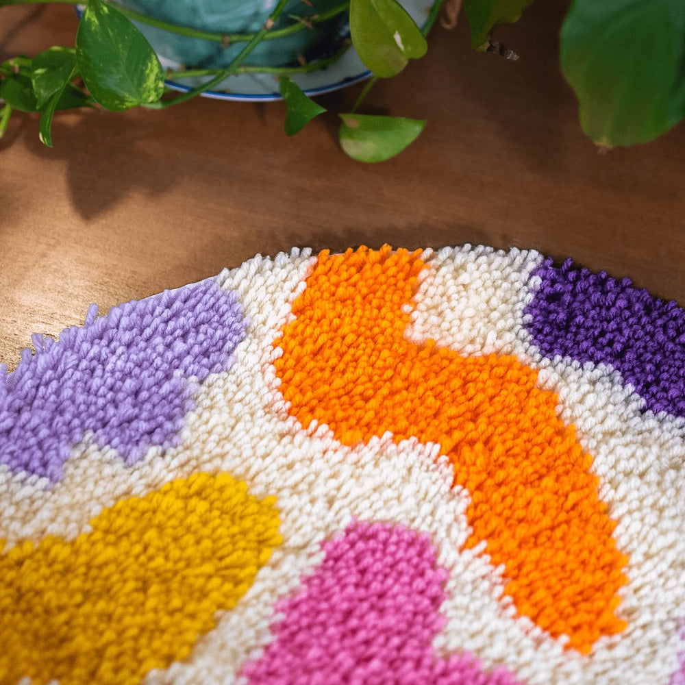 BOTANIC BRIGHTS Latch Hook Rug Making Kit | Craft Club