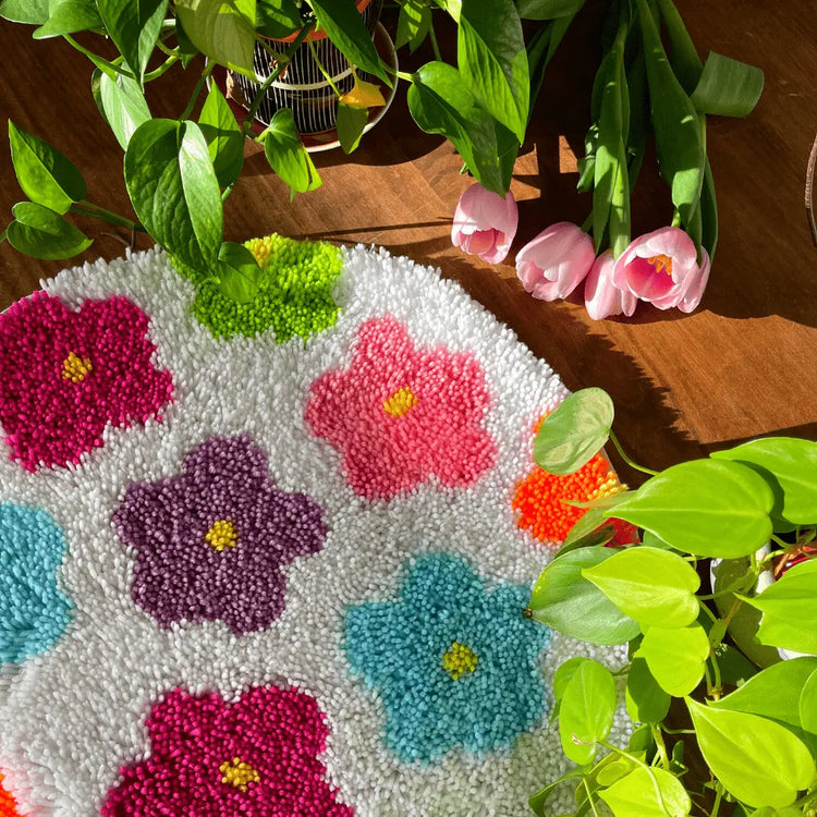 Craft Club Co FLOWER BOMB Rug Making Kit