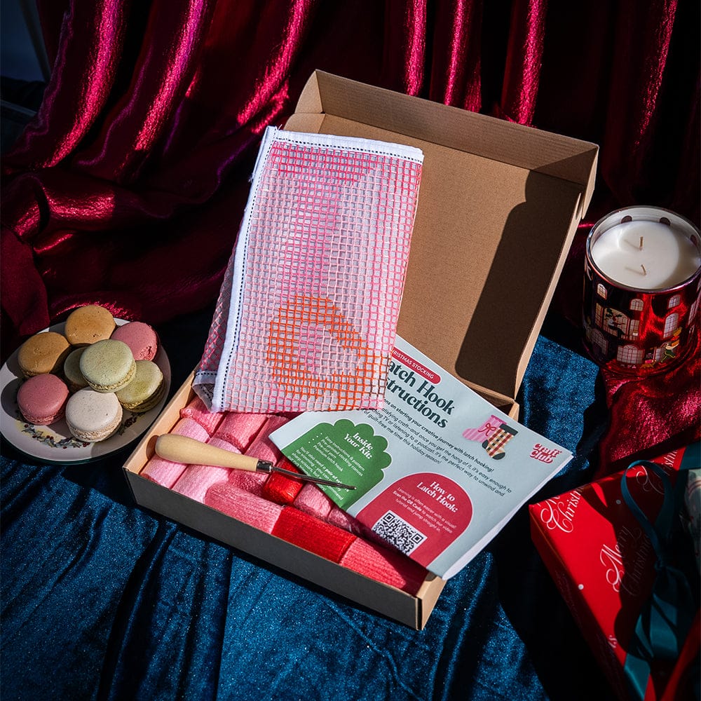 Craft Club Co GINGERBREAD DREAM - Christmas Cushion Kit