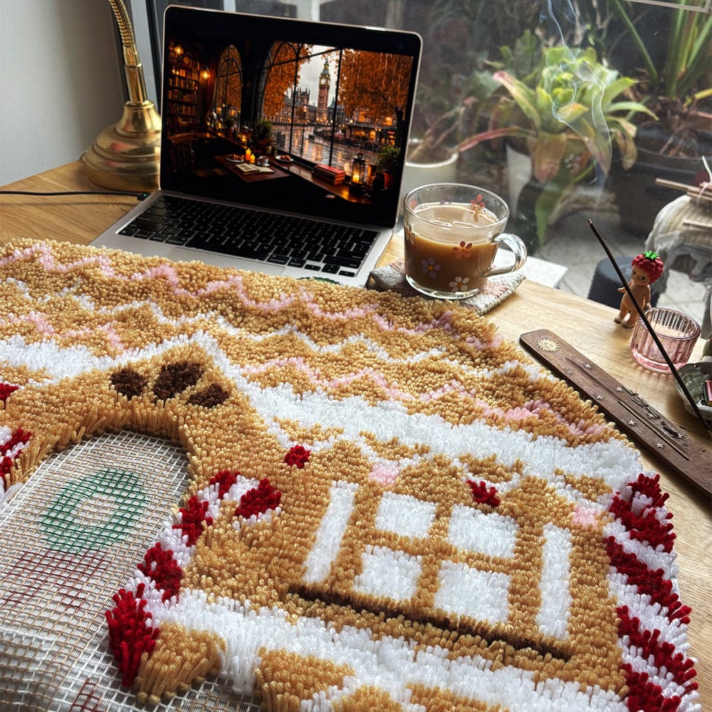 Craft Club Co GINGERBREAD HOUSE - Christmas XL Rug Kit