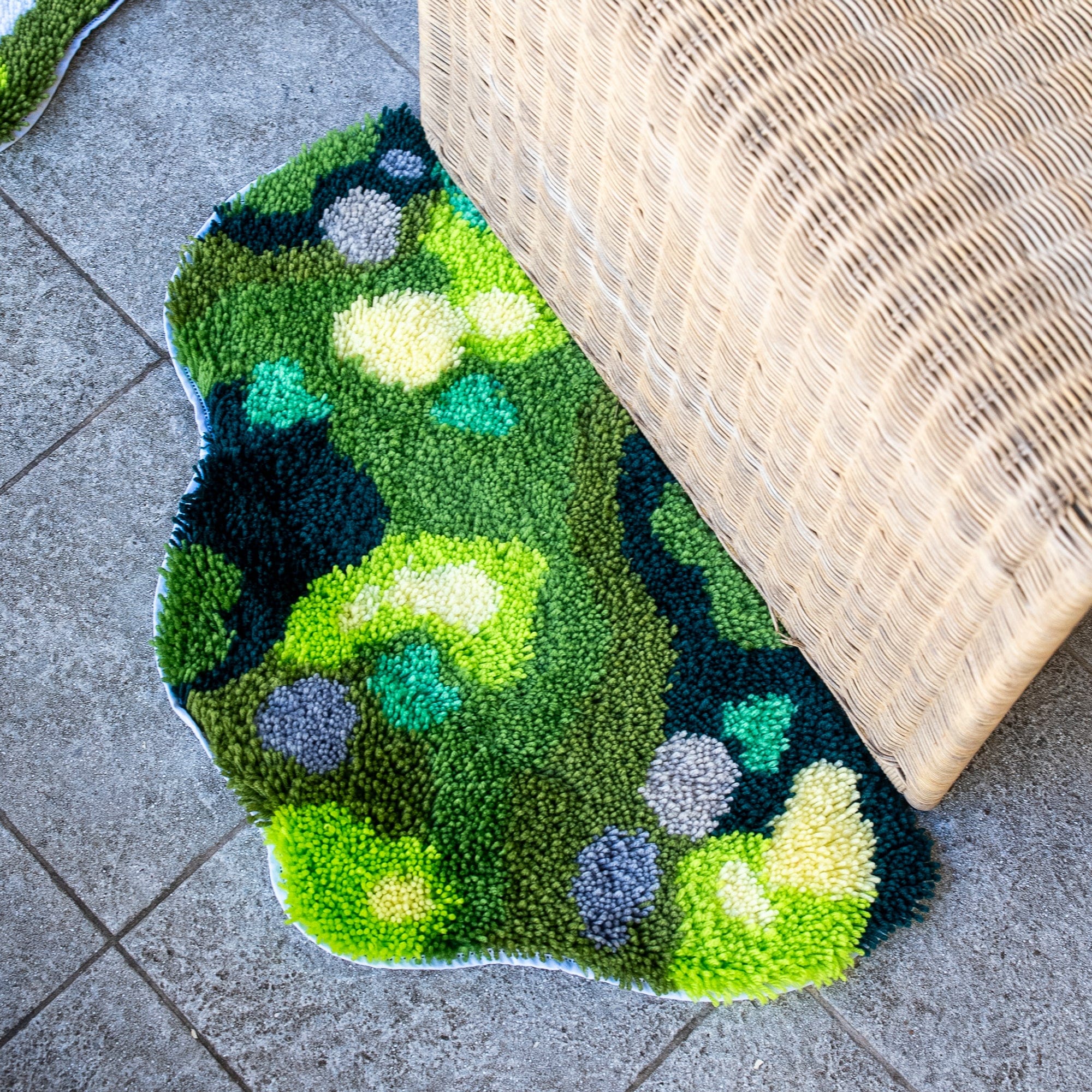 MOSSY CAVERN | XL Mirror Rug Making Kit | Craft Club