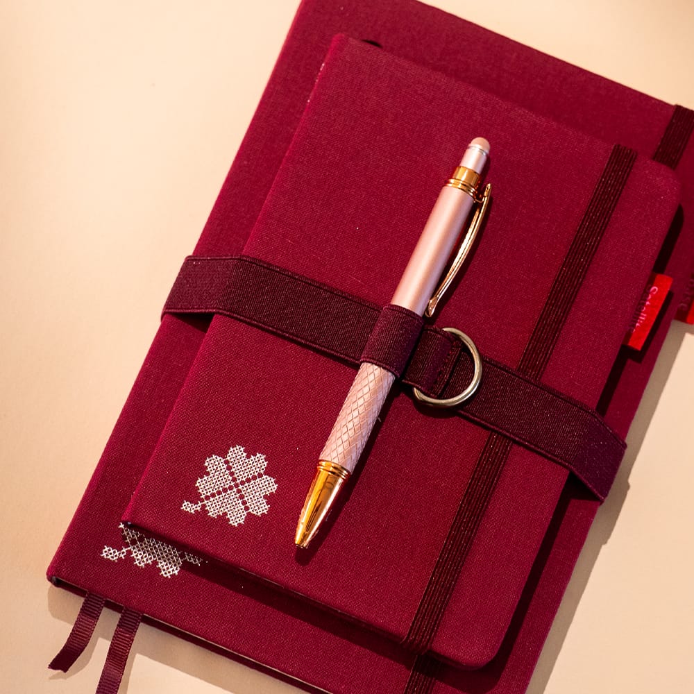 Craft Club Co MULBERRY RED HOME BASE - Orbit Journal