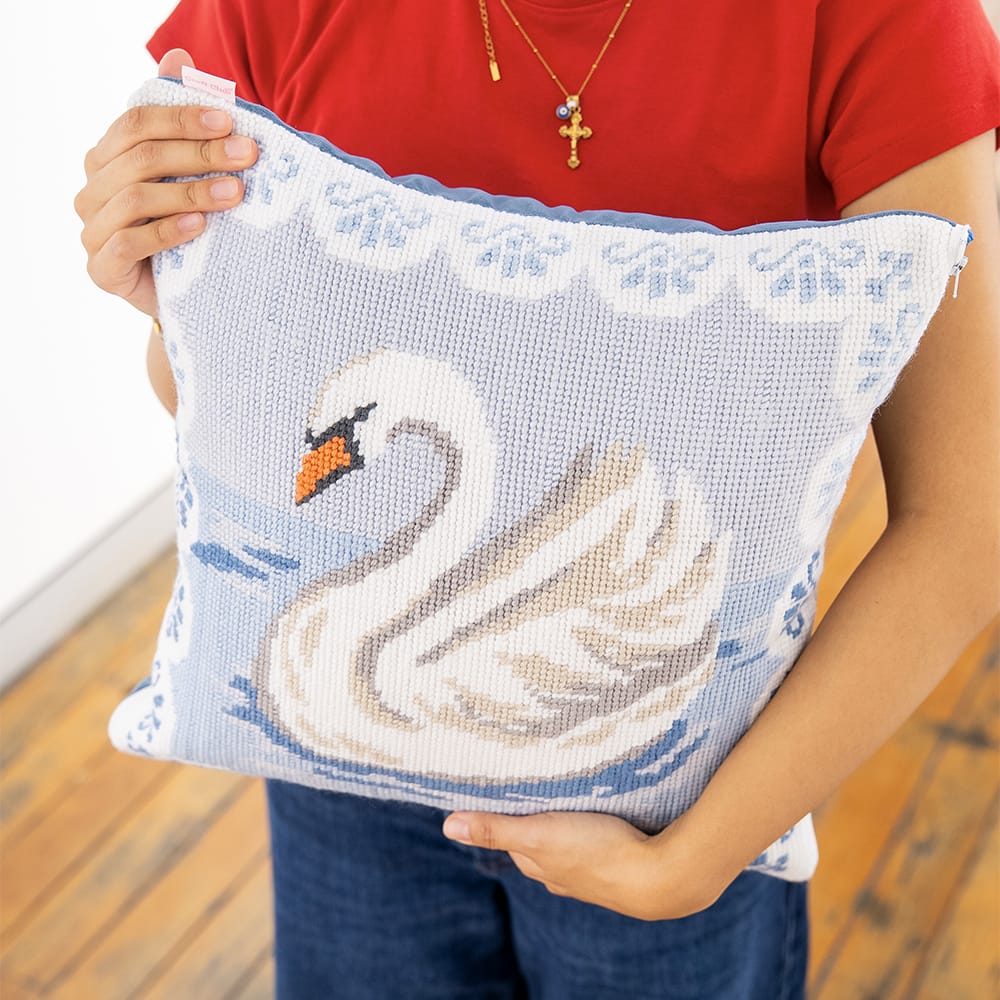 Craft Club Co ODETTE SWAN - Tapestry Needlepoint Cushion Kit
