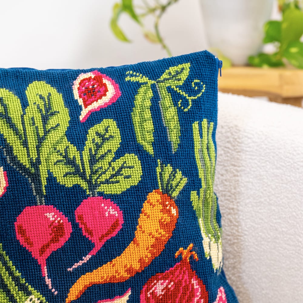 Craft Club Co SUNDAY MARKET - Tapestry Needlepoint Cushion Kit