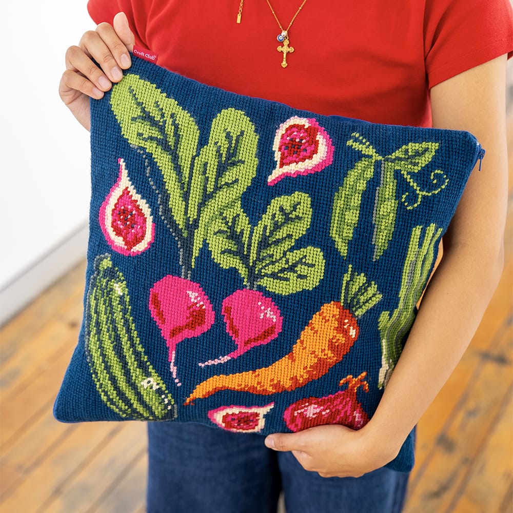 Craft Club Co SUNDAY MARKET - Tapestry Needlepoint Cushion Kit