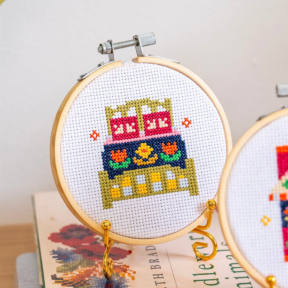 COZY COTTAGE MINIS - Cross Stitch Kit