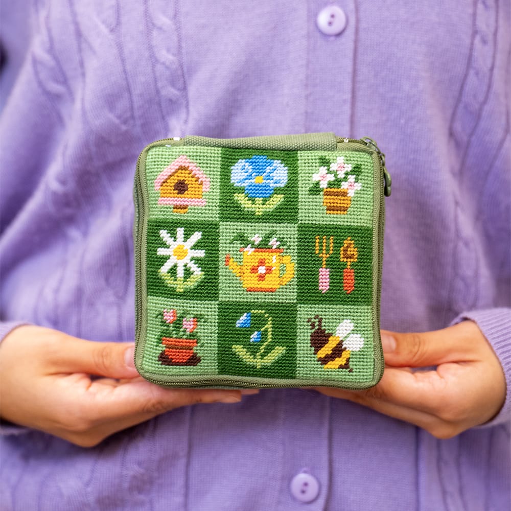 Craft Club GARDEN CHARMS - Needlepoint Pouch Kit