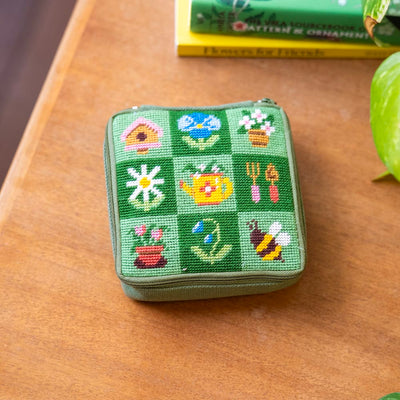 Craft Club GARDEN CHARMS - Needlepoint Pouch Kit