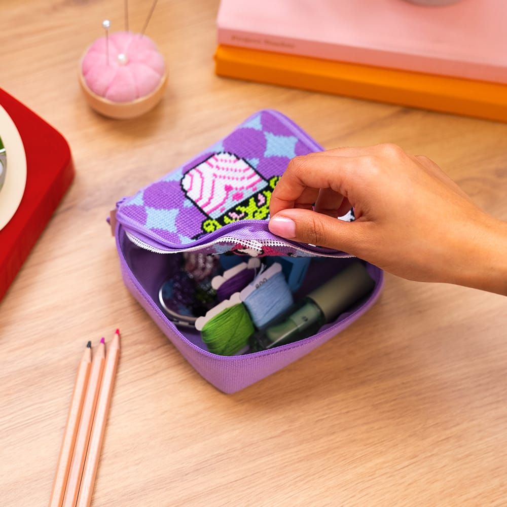 Craft Club MOJO JOJO™ - Needlepoint Pouch Kit