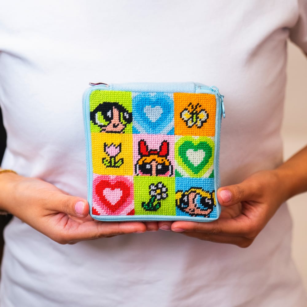 Craft Club PERFECT GIRL FORMULA - Needlepoint Pouch Kit