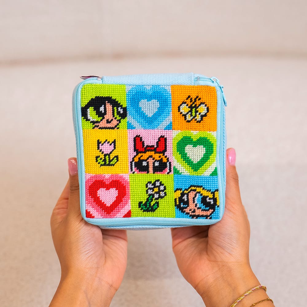 Craft Club PERFECT GIRL FORMULA - Needlepoint Pouch Kit