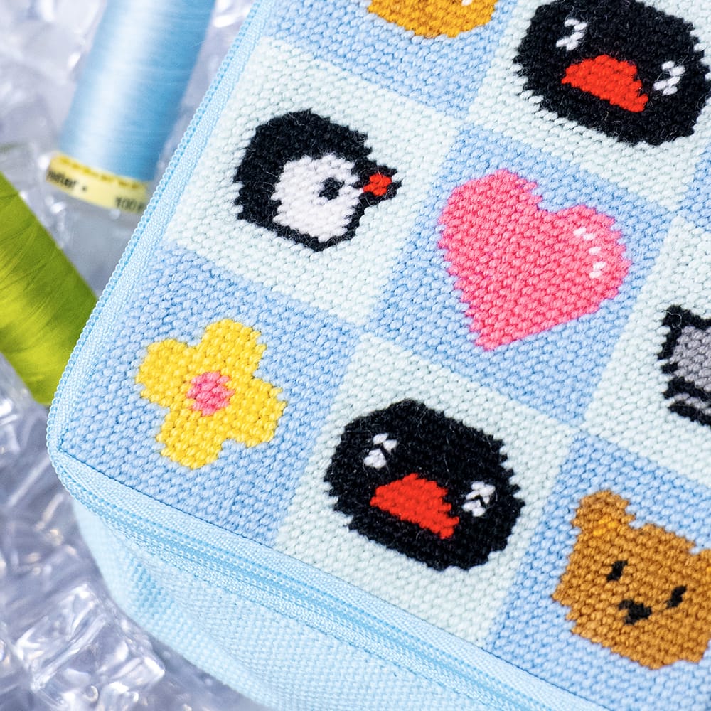Craft Club PINGU™ & FRIENDS - Needlepoint Pouch Kit