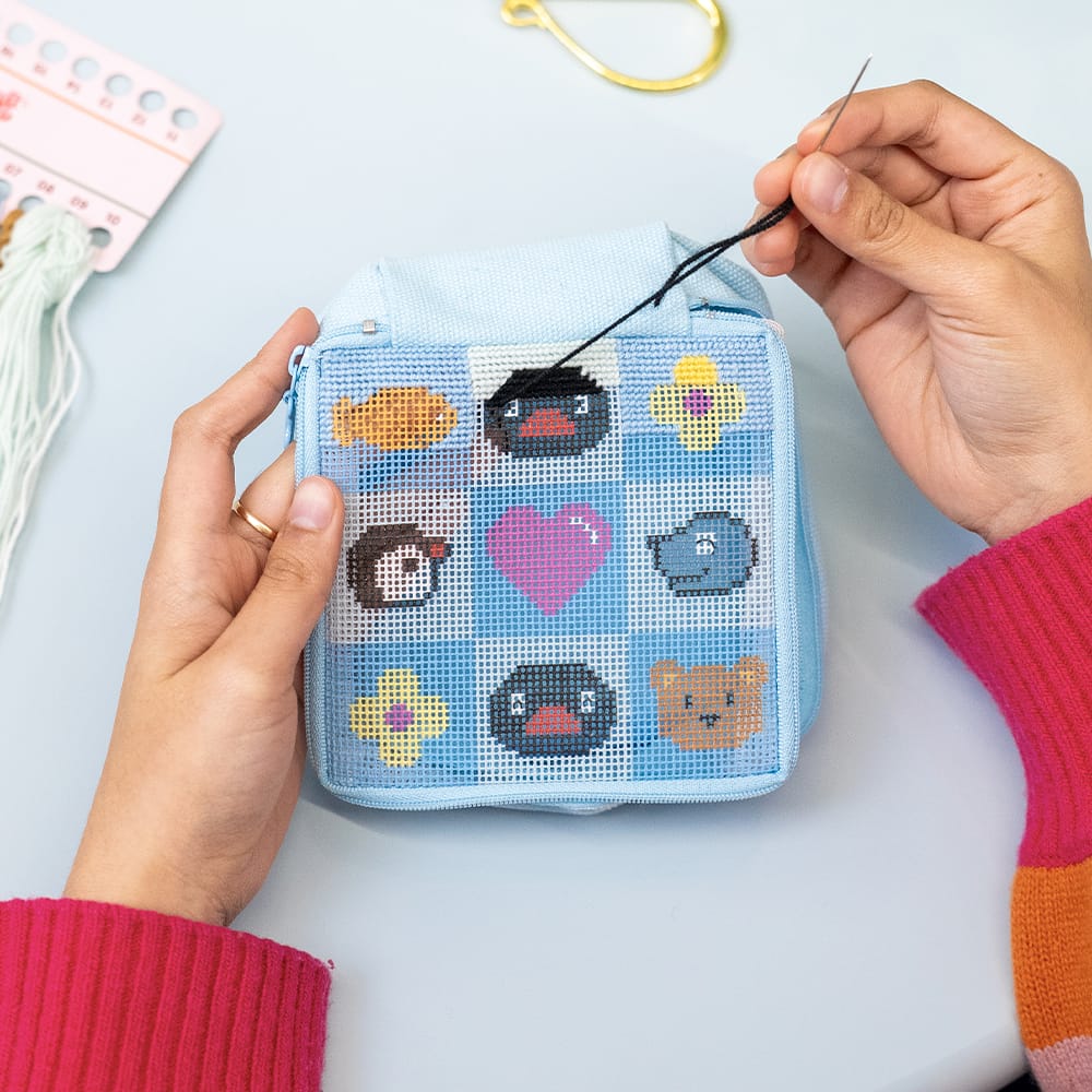 Craft Club PINGU™ & FRIENDS - Needlepoint Pouch Kit