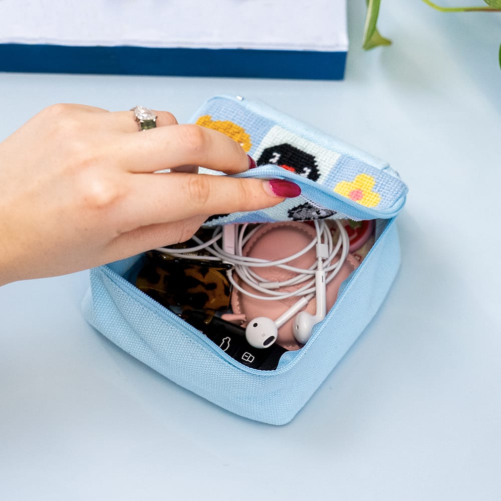 Craft Club PINGU™ & FRIENDS - Needlepoint Pouch Kit