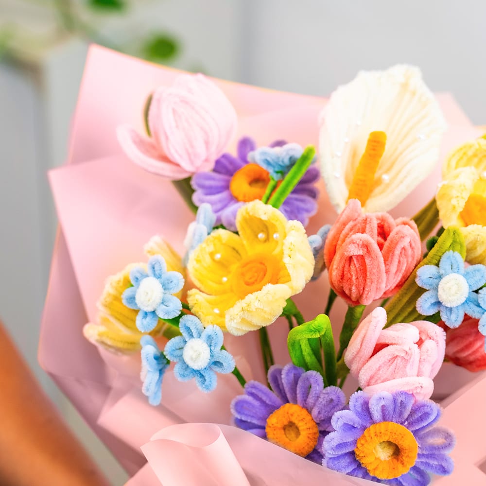 Craft Club Pastel Wildflowers - Pipe Cleaner Bouquet Kit