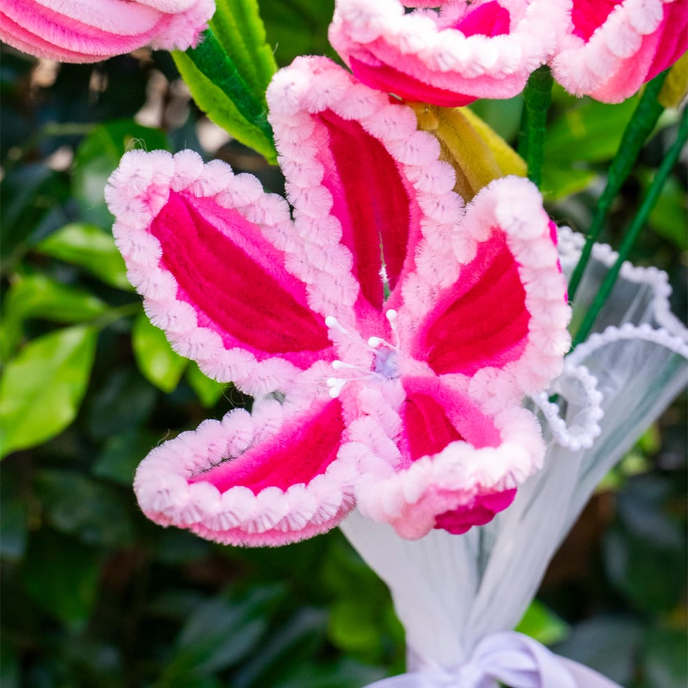 Craft Club STARGAZER LILIES - Pipe Cleaner Bouquet Kit