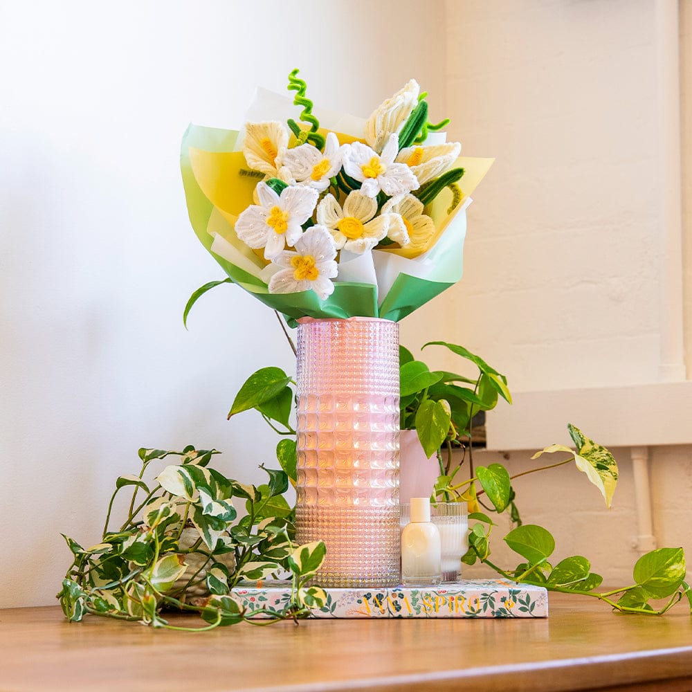 Craft Club Blanc Blooms - Pipe Cleaner Bouquet Kit