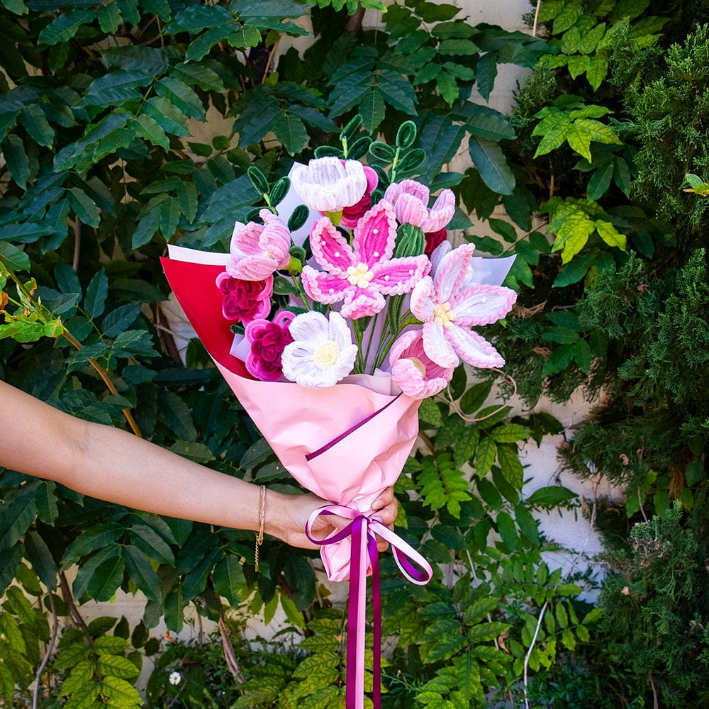 Craft Club Blushing Bouquet - Pipe Cleaner Bouquet Kit
