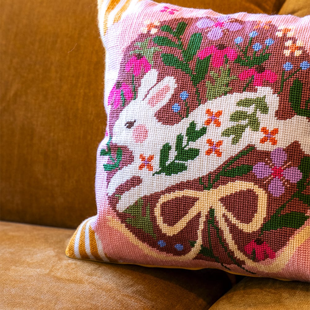 Craft Club BOUNDING BUNNY - Tapestry Needlepoint Cushion Kit