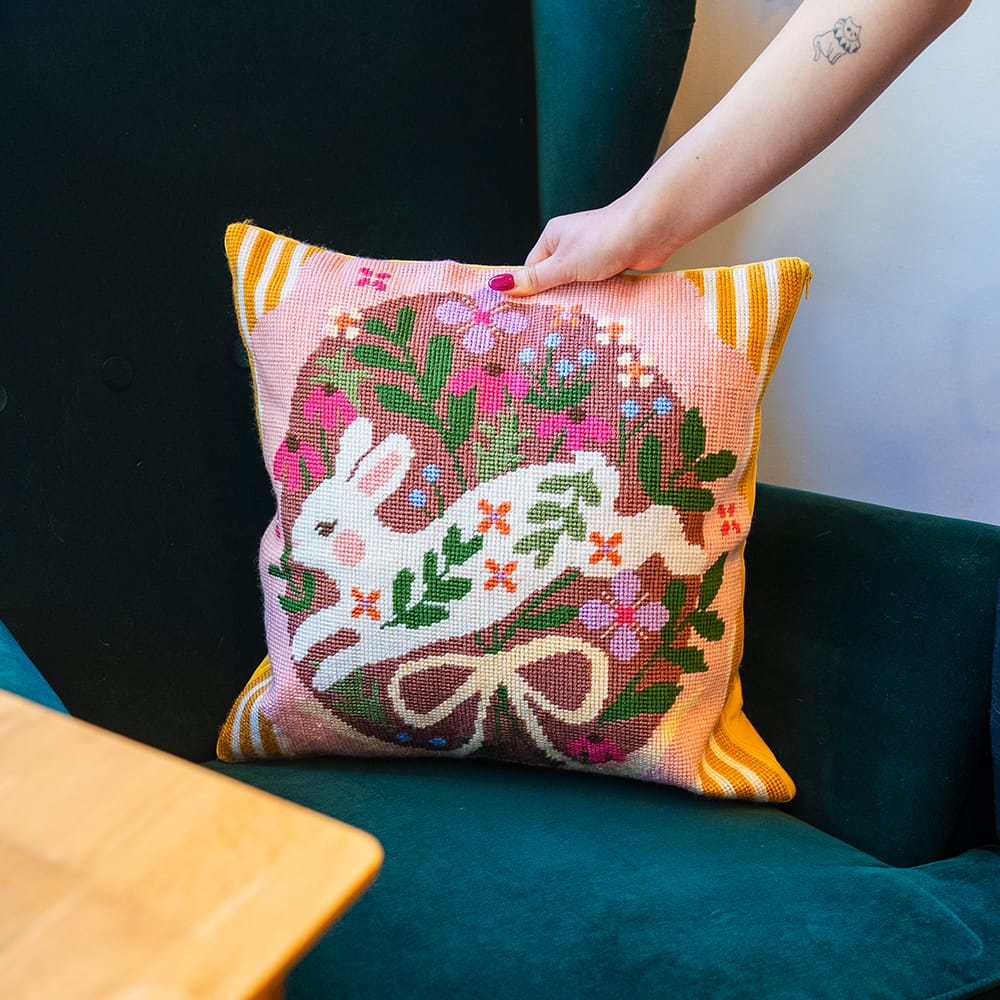 Craft Club BOUNDING BUNNY - Tapestry Needlepoint Cushion Kit