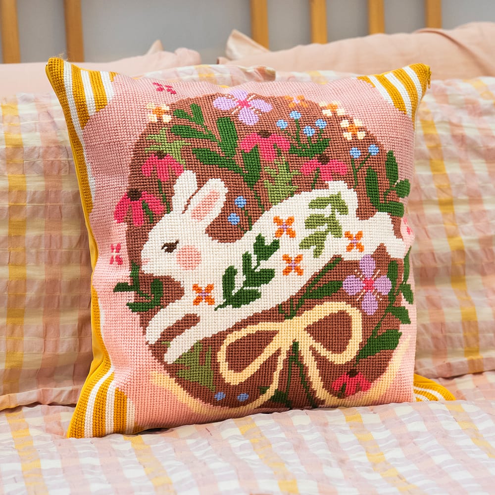 Craft Club BOUNDING BUNNY - Tapestry Needlepoint Cushion Kit
