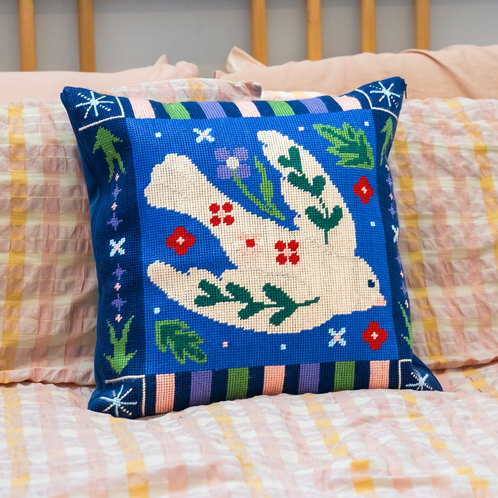 Craft Club DARLING DOVE - Tapestry Needlepoint Cushion Kit