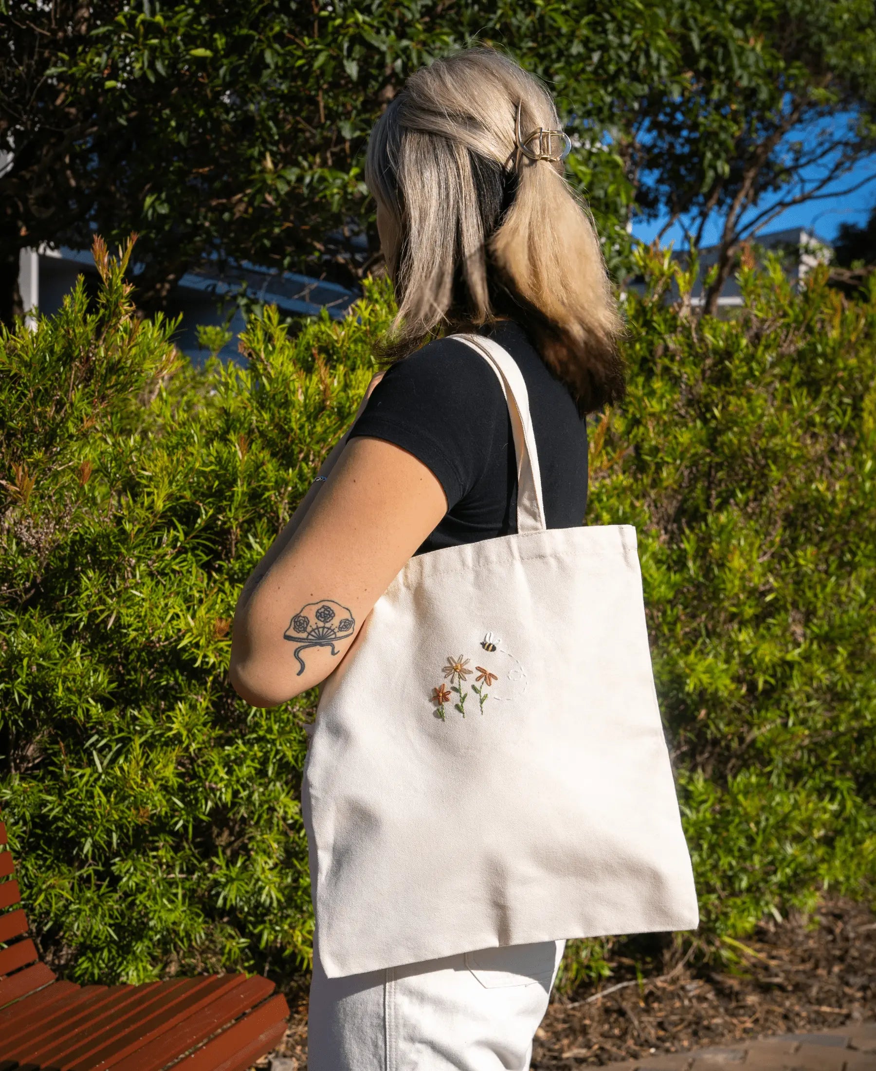 Craft Club Co Australia EASY BREEZY BLOOMS Embroidered Tote Bag Kit
